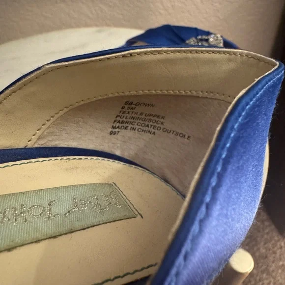 Betsey Johnson Royal Blue Heels with Diamond Bow 9.5 - Picture 4 of 5